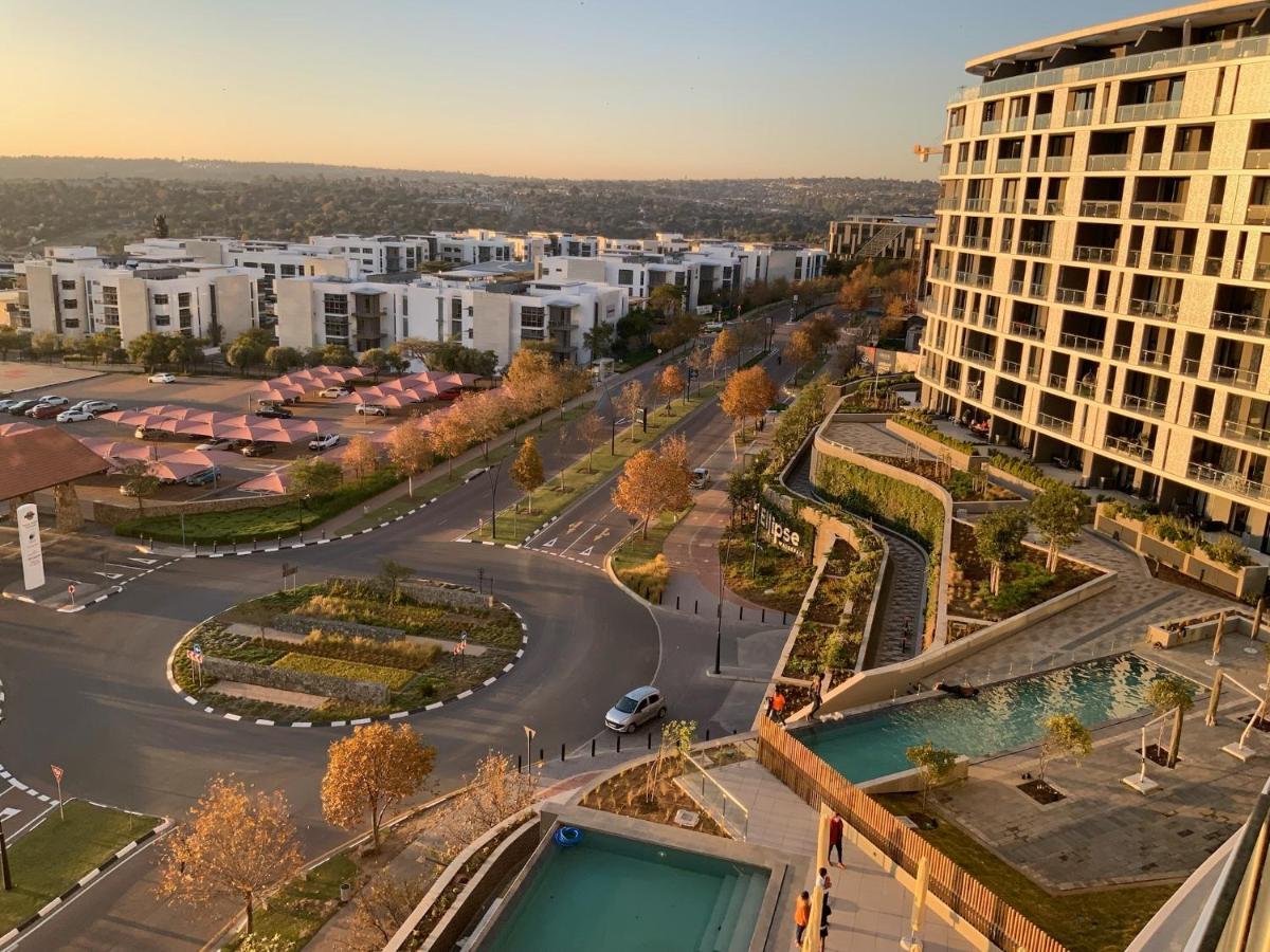 5 Star Elegant Apartments, Ellipse, Waterfall City, Midrand, Johannesburg Eksteriør billede