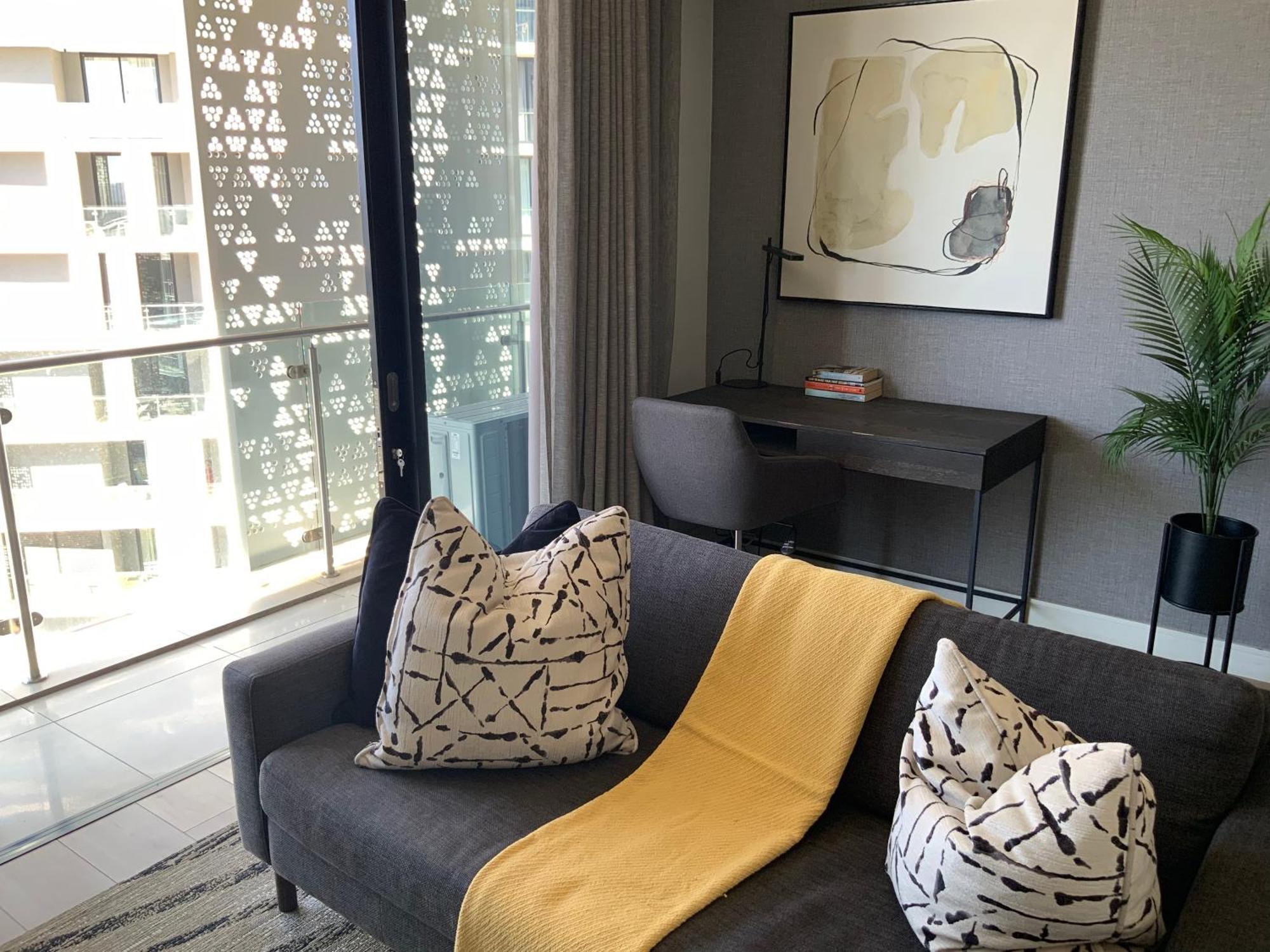 5 Star Elegant Apartments, Ellipse, Waterfall City, Midrand, Johannesburg Eksteriør billede